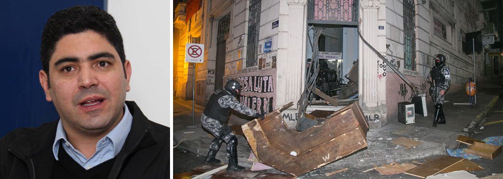 Questionado pela Rádio Guaíba se poderia falar sobre a reintegração de posse de cerca de 70 famílias que ocupavam um prédio no centro de Porto Alegre, na qual houve ação violenta da Brigada Militar, com a agressão e a prisão de um deputado estadual, além de outras sete pessoas, ele respondeu: "Não estou muito inteirado desse assunto. Não é conosco. Te ligo daqui a pouco" (Foto: Gisele Federicce) Questionado pela Rádio Guaíba se poderia falar sobre a reintegração de posse de cerca de 70 famílias que ocupavam um prédio no centro de Porto Alegre, na qual houve ação violenta da Brigada Militar, com a agressão e a prisão de um deputado estadual, além de outras sete pessoas, ele respondeu: "Não estou muito inteirado desse assunto. Não é conosco. Te ligo daqui a pouco"