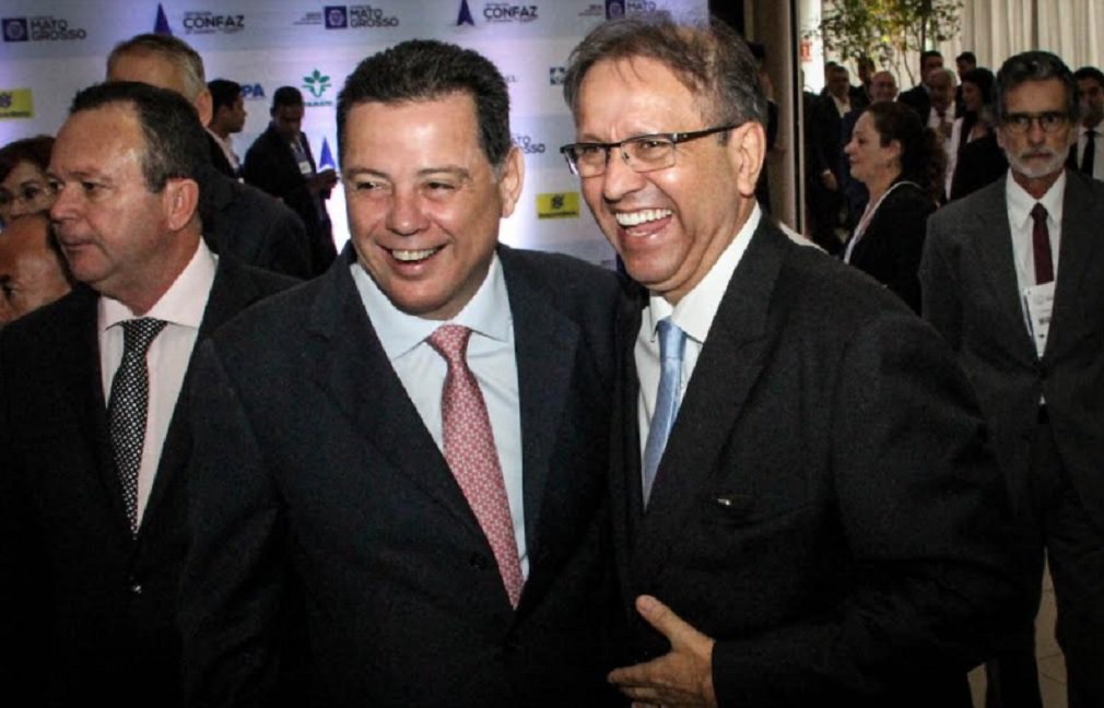 Presidente do Consórcio Brasil Central, o governador Marconi Perillo comanda nesta sexta-feira (2), em Palmas, a 3ª Reunião Anual do Fórum de Governadores do bloco, formando por Goiás, Distrito Federal, Mato Grosso, Mato Grosso do Sul, Rondônia e Tocantins; na pauta, temas econômicos e sociais estratégicos para a região e a entrada do Estado do Maranhão na Frente; principais temas do encontro serão a consolidação do Mercado Comum da região, a participação dos municípios e a proposta de inclusão do Estado do Maranhão no grupo (Foto: José Barbacena) Presidente do Consórcio Brasil Central, o governador Marconi Perillo comanda nesta sexta-feira (2), em Palmas, a 3ª Reunião Anual do Fórum de Governadores do bloco, formando por Goiás, Distrito Federal, Mato Grosso, Mato Grosso do Sul, Rondônia e Tocantins; na pauta, temas econômicos e sociais estratégicos para a região e a entrada do Estado do Maranhão na Frente; principais temas do encontro serão a consolidação do Mercado Comum da região, a participação dos municípios e a proposta de inclusão do Estado do Maranhão no grupo