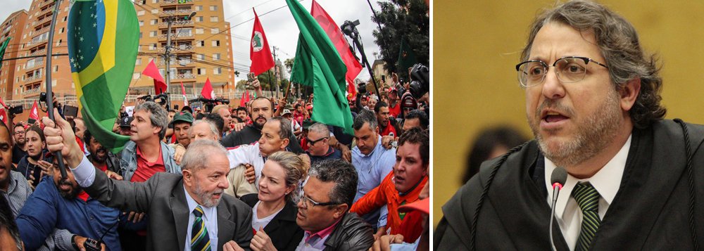 Convencido de que o juiz Sérgio Moro não atende requisitos básicos para julgar Lula, pois sua "falta de imparcialidade" está evidenciada através de "atos abusivos contra o réu e mesmo contra a defesa," o advogado Leonardo Isaac Yarochewsky recorda a importância da decisão do Tribunal de Recursos da Quarta Região em entrevista a Paulo Moreira Leite, do 247: "a geração brasileira atual vai morrer sem conhecer outro líder e outro estadista como o ex-Presidente Luiz Inácio Lula da Silva"
(Foto: Paulo Moreira Leite) Convencido de que o juiz Sérgio Moro não atende requisitos básicos para julgar Lula, pois sua "falta de imparcialidade" está evidenciada através de "atos abusivos contra o réu e mesmo contra a defesa," o advogado Leonardo Isaac Yarochewsky recorda a importância da decisão do Tribunal de Recursos da Quarta Região em entrevista a Paulo Moreira Leite, do 247: "a geração brasileira atual vai morrer sem conhecer outro líder e outro estadista como o ex-Presidente Luiz Inácio Lula da Silva"