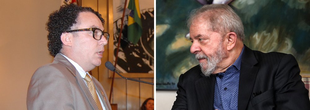 O reitor da Universidade Estadual de Alagoas (Uneal), Jairo Campos, foi ameaçado de morte por que a instituição concedeu, por unanimidade, o título de Doutor Honoris Causa ao ex-presidente da República, Luiz Inácio Lula da Silva; caso foi registrado através de um boletim de ocorrência na Delegacia de Polícia Civil de Arapiraca, no Agreste de Alagoas; o reitor divulgou nota oficial lamentando a situação, mas reafirmando que o titulo será concedido, apesar das ameaças, no mês de agosto (Foto: Voney Malta) O reitor da Universidade Estadual de Alagoas (Uneal), Jairo Campos, foi ameaçado de morte por que a instituição concedeu, por unanimidade, o título de Doutor Honoris Causa ao ex-presidente da República, Luiz Inácio Lula da Silva; caso foi registrado através de um boletim de ocorrência na Delegacia de Polícia Civil de Arapiraca, no Agreste de Alagoas; o reitor divulgou nota oficial lamentando a situação, mas reafirmando que o titulo será concedido, apesar das ameaças, no mês de agosto