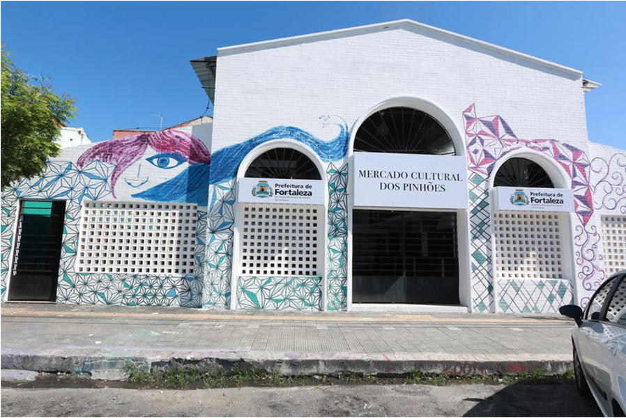 O Mercado Cultural dos Pinhões será inaugurado pela Prefeitura de Fortaleza nesta quarta (26), quando será realizado o Festival Comida de Boteco. O projeto do novo equipamento visa transformá-lo, junto ao Mercado dos Pinhões, no Polo Cultural e Gastronômico de Fortaleza, em um ponto de referência da comida cearense junto à programação cultural regular, com shows musicais e feiras de arte (Foto: Rodrigo Rocha) O Mercado Cultural dos Pinhões será inaugurado pela Prefeitura de Fortaleza nesta quarta (26), quando será realizado o Festival Comida de Boteco. O projeto do novo equipamento visa transformá-lo, junto ao Mercado dos Pinhões, no Polo Cultural e Gastronômico de Fortaleza, em um ponto de referência da comida cearense junto à programação cultural regular, com shows musicais e feiras de arte