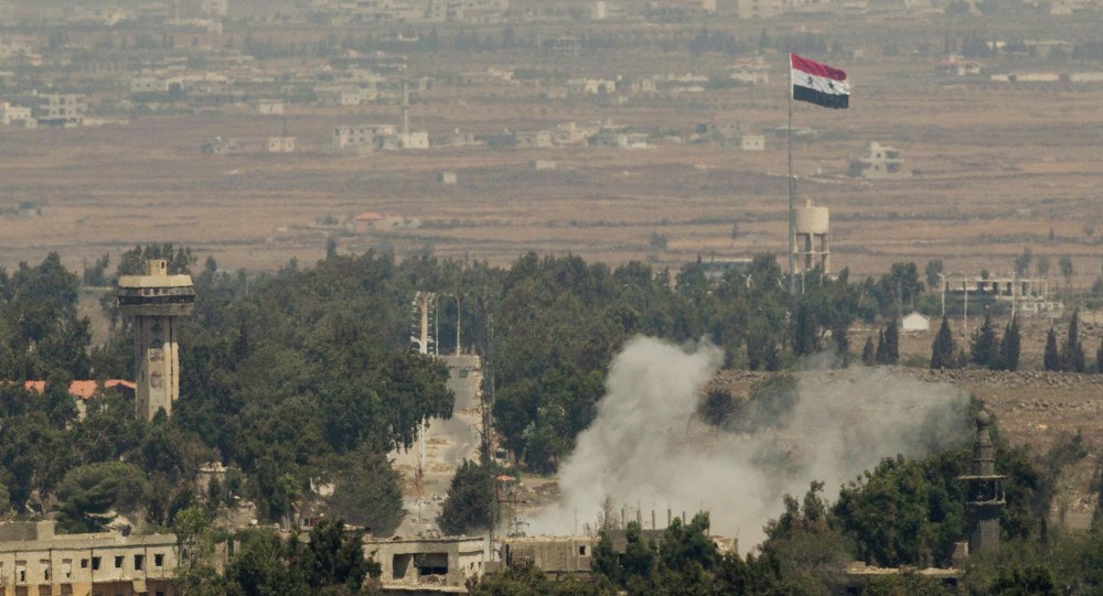 A aviação israelense lançou um ataque com mísseis contra as posições do exército sírio na província de Quneitra, na fronteira com as Colinas de Golã controladas pelos israelenses, informou uma fonte militar síria à Sputnik; "Aviões de guerra inimigos de Israel lançaram dois mísseis do território ocupado às 18:45 (hora local) em uma das posições do nosso exército, causando danos materiais", disse a fonte; ataque foi realizado quando o exército sírio estava repelindo o avanço terrorista em Quneitra (Foto: Aquiles Lins) A aviação israelense lançou um ataque com mísseis contra as posições do exército sírio na província de Quneitra, na fronteira com as Colinas de Golã controladas pelos israelenses, informou uma fonte militar síria à Sputnik; "Aviões de guerra inimigos de Israel lançaram dois mísseis do território ocupado às 18:45 (hora local) em uma das posições do nosso exército, causando danos materiais", disse a fonte; ataque foi realizado quando o exército sírio estava repelindo o avanço terrorista em Quneitra