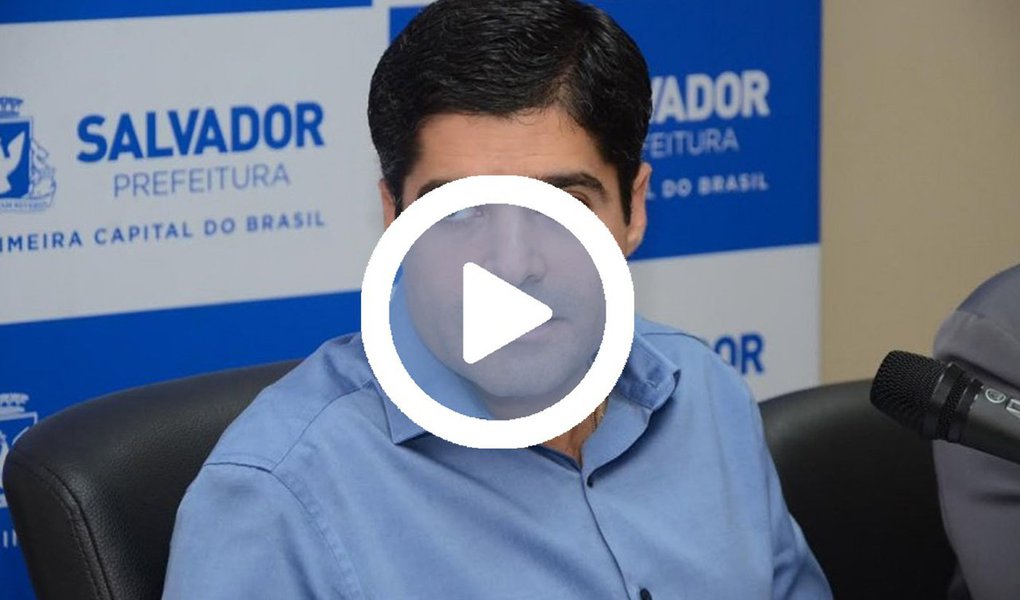 Prefeito de Salvador e pré-candidato a governador da Bahia, ACM Neto (DEM) foi alvo de vaias neste sábado, durante solenidade no município de Cruz das Almas, a 146 km da capital; ACM estava na cidade para participar da inauguração do novo prédio da Câmara Municipal. Quando anunciaram a presença de Junior a população começou a vaiar; assista acima (Foto: Aquiles Lins) Prefeito de Salvador e pré-candidato a governador da Bahia, ACM Neto (DEM) foi alvo de vaias neste sábado, durante solenidade no município de Cruz das Almas, a 146 km da capital; ACM estava na cidade para participar da inauguração do novo prédio da Câmara Municipal. Quando anunciaram a presença de Junior a população começou a vaiar; assista acima