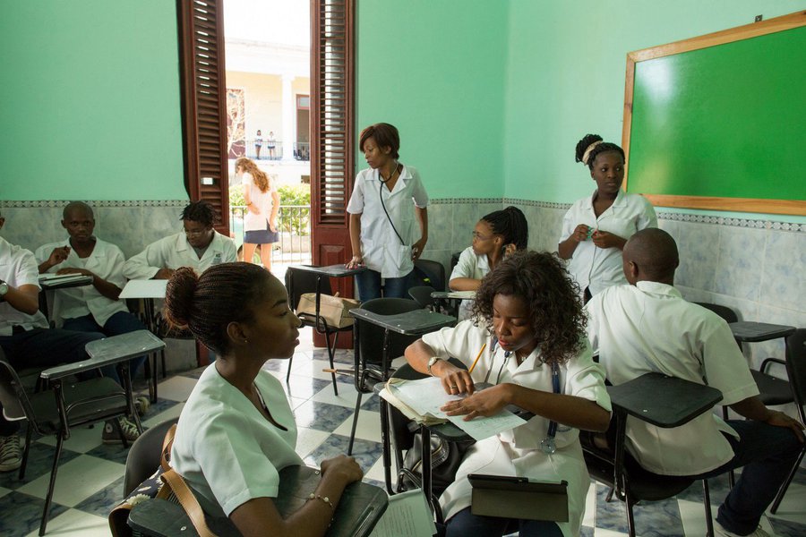 O que os médicos cubanos estão ensinando aos Estados Unidos Brasil 247