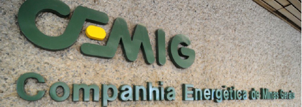 A Cemig e o governo de Minas Gerais articulam-se com empresários e movimentos sociais de trabalhadores para impedir que as usinas de Jaguara, São Simão e Miranda sejam vendidas; o leilão das hidrelétricas está previsto para 30 de setembro; de acordo com o diretor jurídico da empresa, Luciano Ferraz, caso as ações judiciais em curso não deem certo, "o último recurso será partir para um pedido indenizatório"; O presidente da estatal, Bernardo Salomão de Alvarenga, fez uma estimativa; "Já disseram algo em torno de R$ 18 bilhões" (Foto: Leonardo Lucena) A Cemig e o governo de Minas Gerais articulam-se com empresários e movimentos sociais de trabalhadores para impedir que as usinas de Jaguara, São Simão e Miranda sejam vendidas; o leilão das hidrelétricas está previsto para 30 de setembro; de acordo com o diretor jurídico da empresa, Luciano Ferraz, caso as ações judiciais em curso não deem certo, "o último recurso será partir para um pedido indenizatório"; O presidente da estatal, Bernardo Salomão de Alvarenga, fez uma estimativa; "Já disseram algo em torno de R$ 18 bilhões"