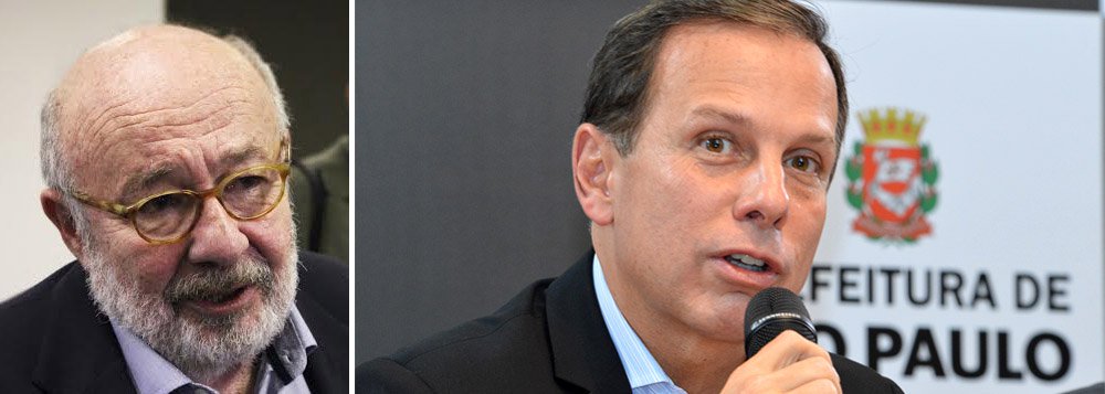 Com a cidade um caos, por conta dos alagamentos após a forte chuva desta quinta-feira 6, "às vésperas de completar 100 dias no comando da cidade, e em meio a uma maratona de entrevistas, o prefeito paulistano João Doria enfrenta seu primeiro teste para valer", escreve o jornalista Ricardo Kotscho em seu blog (Foto: Gisele Federicce) Com a cidade um caos, por conta dos alagamentos após a forte chuva desta quinta-feira 6, "às vésperas de completar 100 dias no comando da cidade, e em meio a uma maratona de entrevistas, o prefeito paulistano João Doria enfrenta seu primeiro teste para valer", escreve o jornalista Ricardo Kotscho em seu blog