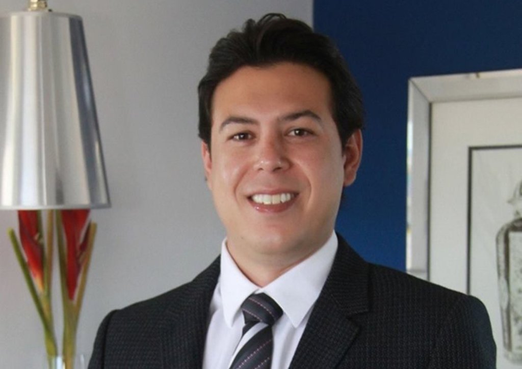 Justiça de Porto Nacional decretou a prisão do ex-presidente do Sindicato dos Revendedores de Combustíveis do Tocantins (Sindiposto), Eduardo Pereira, o Duda, acusado de ser o mandante do assassinato de Wenceslau Gomes Leobas de França Antunes, o Wencin; a decisão atende pedido do MP-TO, que alega haver “novas evidências de efetivas ameaças” patrocinadas por Duda; de acordo como MP, o acusado estaria tentando criar obstáculos à elucidação dos fatos, ao efetuar tentativas de intimidação e de aliciamento a uma testemunha ocular do crime de assassinato (Foto: Leonardo Lucena) Justiça de Porto Nacional decretou a prisão do ex-presidente do Sindicato dos Revendedores de Combustíveis do Tocantins (Sindiposto), Eduardo Pereira, o Duda, acusado de ser o mandante do assassinato de Wenceslau Gomes Leobas de França Antunes, o Wencin; a decisão atende pedido do MP-TO, que alega haver “novas evidências de efetivas ameaças” patrocinadas por Duda; de acordo como MP, o acusado estaria tentando criar obstáculos à elucidação dos fatos, ao efetuar tentativas de intimidação e de aliciamento a uma testemunha ocular do crime de assassinato