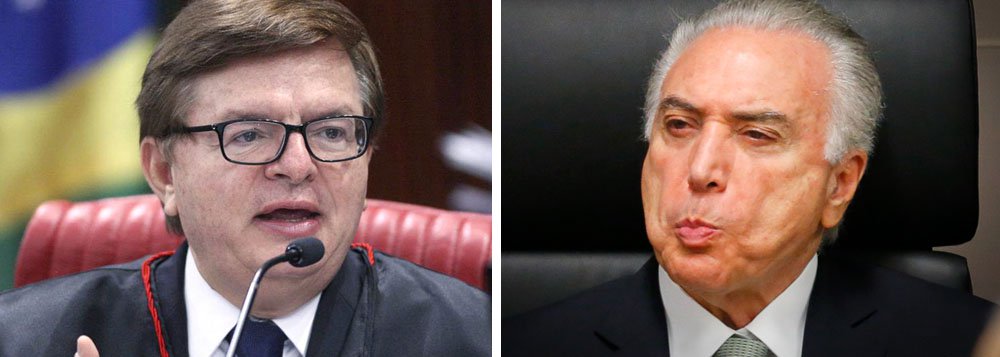 Relator do processo no TSE (Tribunal Superior Eleitoral) que pede a cassação da chapa Dilma-Temer nas eleições de 2014, o ministro Herman Benjamin sinalizou em entrevista que deve mesmo pedir a cassação de Michel Temer; embora tenha afirmado que não anteciparia a decisão, Benjamin rebateu a tese de aliados do Planalto de que, mesmo se ficassem provadas irregularidades na campanha, seria melhor não pedir a saída de Temer em nome da "estabilidade do país"; "Eu acredito que o Brasil está mais do que preparado para receber qualquer julgamento do TSE baseado em fatos. Nós temos de acabar com a ideia de que a constituição de 1988 foi feita por e para extraterrestres, e não por e para brasileiros", afirmou (Foto: Giuliana Miranda) Relator do processo no TSE (Tribunal Superior Eleitoral) que pede a cassação da chapa Dilma-Temer nas eleições de 2014, o ministro Herman Benjamin sinalizou em entrevista que deve mesmo pedir a cassação de Michel Temer; embora tenha afirmado que não anteciparia a decisão, Benjamin rebateu a tese de aliados do Planalto de que, mesmo se ficassem provadas irregularidades na campanha, seria melhor não pedir a saída de Temer em nome da "estabilidade do país"; "Eu acredito que o Brasil está mais do que preparado para receber qualquer julgamento do TSE baseado em fatos. Nós temos de acabar com a ideia de que a constituição de 1988 foi feita por e para extraterrestres, e não por e para brasileiros", afirmou