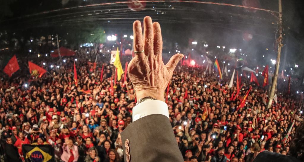 Lula em Curitiba (Foto: Mauro Santayanna) Lula em Curitiba
