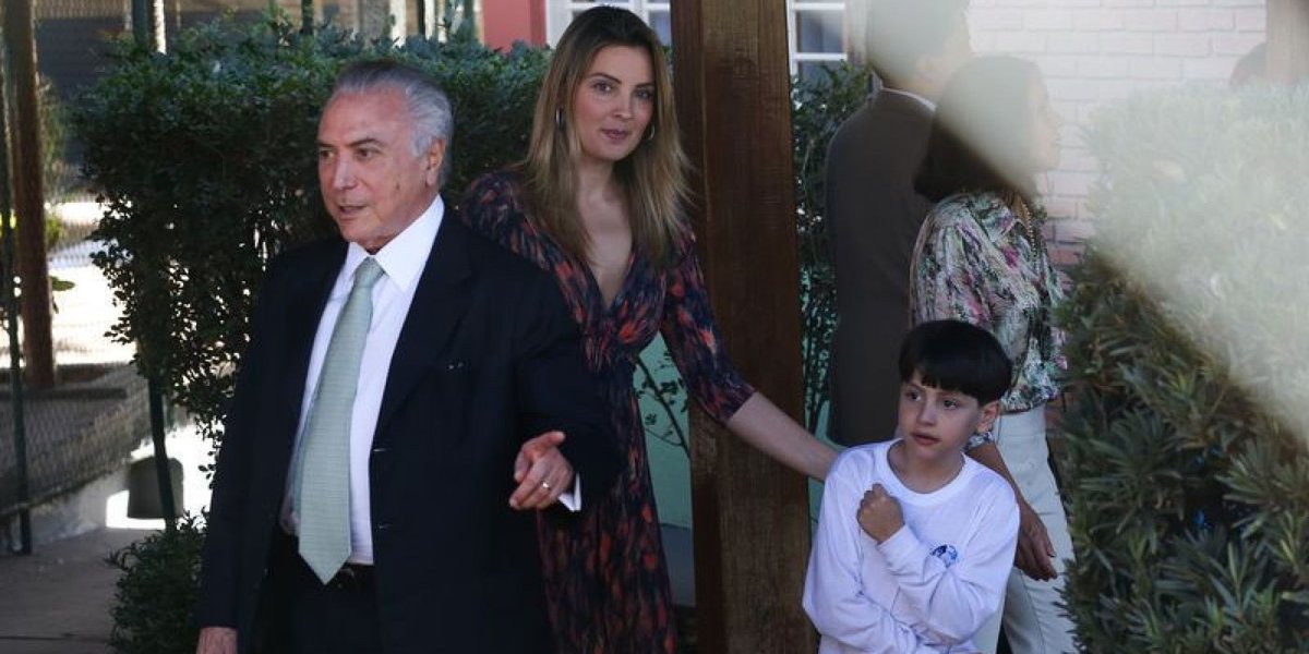 Rejeitado pela quase totalidade da população brasileira após as revelações do empresário Joesley Batista, dono da JBS, de que cometeu corrupção, organização criminosa e obstrução judicial, Michel Temer pediu reforça à segurança de toda a família, em especial do filho Michelzinho (Foto: Aquiles Lins) Rejeitado pela quase totalidade da população brasileira após as revelações do empresário Joesley Batista, dono da JBS, de que cometeu corrupção, organização criminosa e obstrução judicial, Michel Temer pediu reforça à segurança de toda a família, em especial do filho Michelzinho