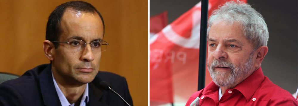 Jornalista Fernando Brito destaca que o depoimento de Marcelo Odebrecht ao juiz Sergio Moro, "transmitido 'ao vivo' por um site de extrema-direita acumpliciado à República de Curitiba", disse nada mais do que "os jornais já publicavam"; "Um prédio 'para o Instituto Lula' que não é e não foi do Instituto Lula. Uma conta, que se dizia para ele, que não tem nenhum sinal de vantagem pessoal, até porque já om ele fora do governo"; Brito, porém, alerta que hoje, "provas são dispensáveis", ainda mais contra Lula (Foto: Gisele Federicce) Jornalista Fernando Brito destaca que o depoimento de Marcelo Odebrecht ao juiz Sergio Moro, "transmitido 'ao vivo' por um site de extrema-direita acumpliciado à República de Curitiba", disse nada mais do que "os jornais já publicavam"; "Um prédio 'para o Instituto Lula' que não é e não foi do Instituto Lula. Uma conta, que se dizia para ele, que não tem nenhum sinal de vantagem pessoal, até porque já om ele fora do governo"; Brito, porém, alerta que hoje, "provas são dispensáveis", ainda mais contra Lula
