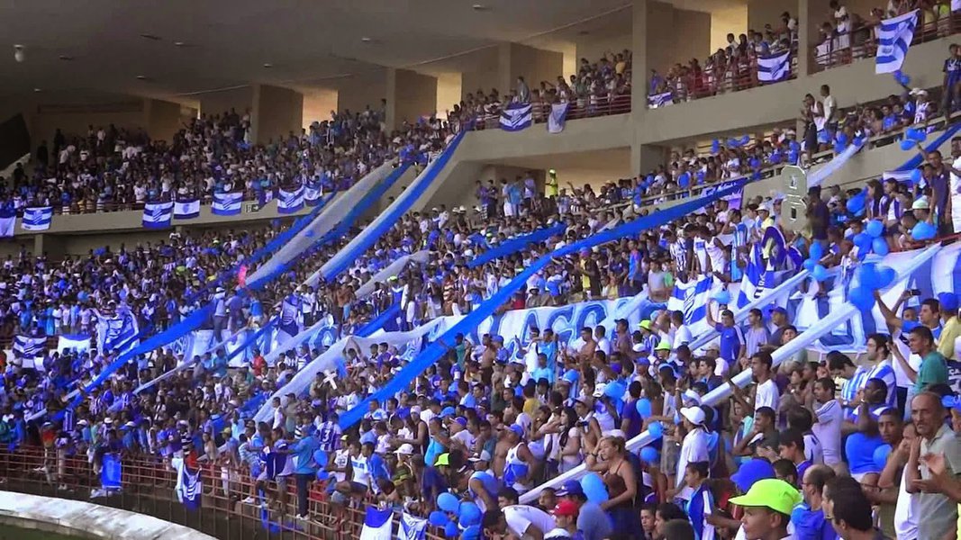 Campeão Brasileiro da série C, o título do CSA sobre o Fortaleza motivou os principais políticos alagoanos a parabenizarem, nas redes sociais, a conquista do time alagoano; casos dos senadores Renan Calheiros (PMDB) e Fernando Collor (PTC), além de deputados federais e ministros (Foto: Voney Malta) Campeão Brasileiro da série C, o título do CSA sobre o Fortaleza motivou os principais políticos alagoanos a parabenizarem, nas redes sociais, a conquista do time alagoano; casos dos senadores Renan Calheiros (PMDB) e Fernando Collor (PTC), além de deputados federais e ministros