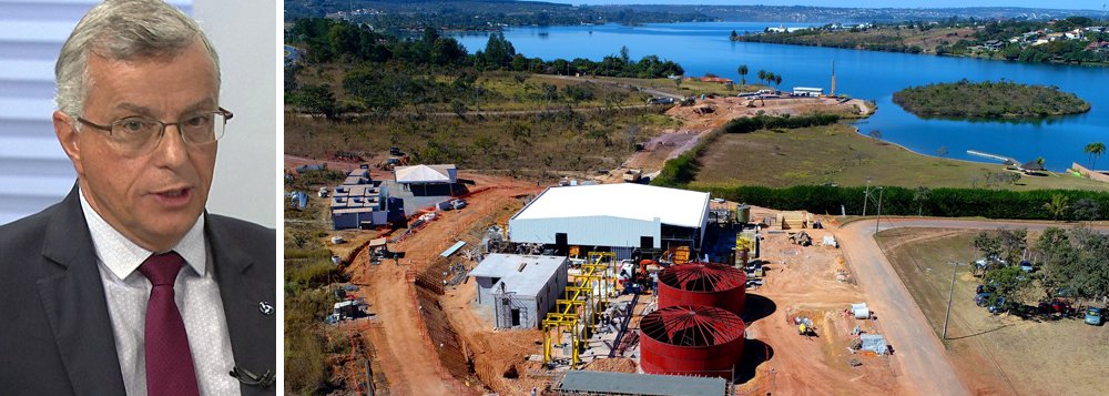 A informação é do presidente da Caesb, Maurício Luduvice; atualmente, a estação trabalha tratando 300 litros por segundo e a previsão é de que, que dezembro, atinja o máximo, de 700 litros por segundo; a obra custou R$ 42 milhões e foi financiado com dinheiro do Ministério da Integração Nacional
(Foto: Leonardo Lucena)
A informação é do presidente da Caesb, Maurício Luduvice; atualmente, a estação trabalha tratando 300 litros por segundo e a previsão é de que, que dezembro, atinja o máximo, de 700 litros por segundo; a obra custou R$ 42 milhões e foi financiado com dinheiro do Ministério da Integração Nacional