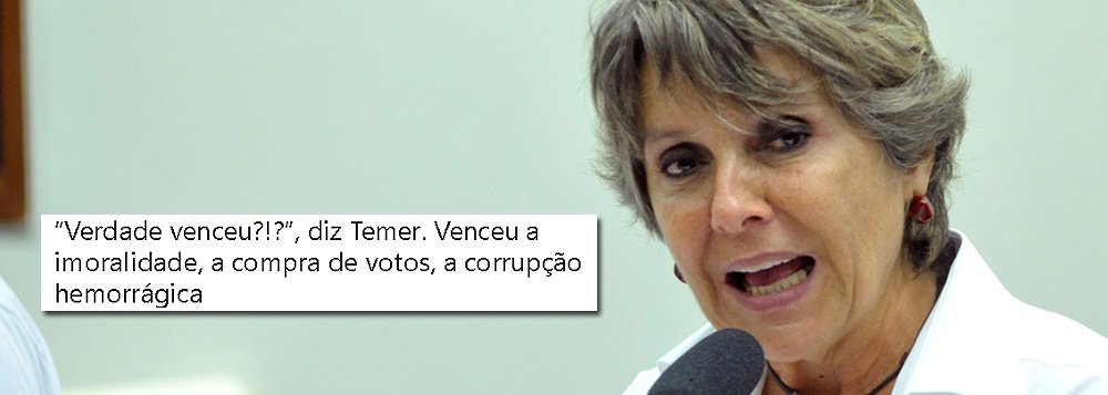 Deputada federal Érika Kokay (PT-DF) contestou a declaração de Michel Temer, que disse aos deputados que "a verdade venceu" após a votação que derrubou a segunda denúncia contra ele; "A verdade venceu? Venceu a imoralidade, a compra de votos, a corrupção hemorrágica", disse a parlamentar (Foto: Charles Nisz) Deputada federal Érika Kokay (PT-DF) contestou a declaração de Michel Temer, que disse aos deputados que "a verdade venceu" após a votação que derrubou a segunda denúncia contra ele; "A verdade venceu? Venceu a imoralidade, a compra de votos, a corrupção hemorrágica", disse a parlamentar