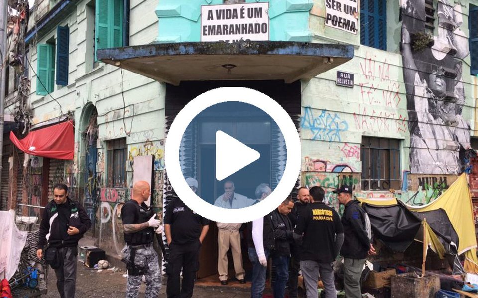 Prefeitura paulistana e o governo do estado deflagraram hoje (21) uma grande operação policial na região da Cracolândia para combater o tráfico de drogas; Polícia Militar e a Secretaria de Segurança Pública ainda não deram informações sobre número de prisões, de feridos e como transcorreu a ação (Foto: Aquiles Lins) Prefeitura paulistana e o governo do estado deflagraram hoje (21) uma grande operação policial na região da Cracolândia para combater o tráfico de drogas; Polícia Militar e a Secretaria de Segurança Pública ainda não deram informações sobre número de prisões, de feridos e como transcorreu a ação