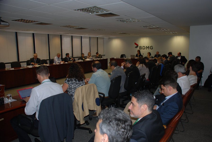 O Comitê Interfederativo (CIF) manteve a multa aplicada à empresa Samarco pelo descumprimento do Termo de Transação e Ajustamento de Conduta (TTAC) que determinava a limpeza da represa da Hidrelétrica Risoleta Neves, atingida pelos rejeitos que vazaram da barragem de Fundão, na cidade de Mariana em novembro de 2015; fica fixado o valor de R$ 1 milhão, mais R$ 50 mil diários pelo descumprimento (Foto: Leonardo Lucena) O Comitê Interfederativo (CIF) manteve a multa aplicada à empresa Samarco pelo descumprimento do Termo de Transação e Ajustamento de Conduta (TTAC) que determinava a limpeza da represa da Hidrelétrica Risoleta Neves, atingida pelos rejeitos que vazaram da barragem de Fundão, na cidade de Mariana em novembro de 2015; fica fixado o valor de R$ 1 milhão, mais R$ 50 mil diários pelo descumprimento