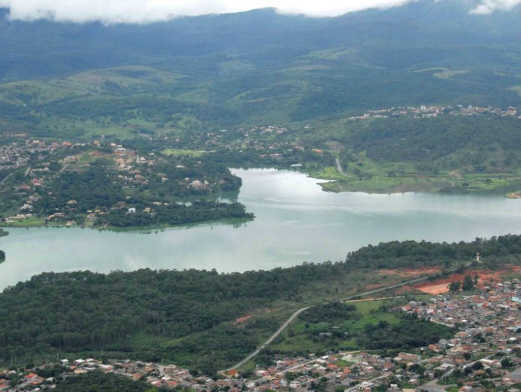 O governo de Minas Gerais, por meio do Instituto Mineiro de Gestão das Águas (Igam), lançou edital para contratação de empresa de consultoria para elaboração da revisão, complementação e consolidação do Plano Diretor de Recursos Hídricos da Bacia Hidrográfica do Rio Paraopeba; a previsão orçamentária máxima para execução do serviço a ser contratado será de R$ 2,1 milhões, incluídos todos os custos, diretos e indiretos, impostos e ganhos relativos à execução dos serviços prestados e devem ser compatíveis com os preços de mercado (Foto: Leonardo Lucena) O governo de Minas Gerais, por meio do Instituto Mineiro de Gestão das Águas (Igam), lançou edital para contratação de empresa de consultoria para elaboração da revisão, complementação e consolidação do Plano Diretor de Recursos Hídricos da Bacia Hidrográfica do Rio Paraopeba; a previsão orçamentária máxima para execução do serviço a ser contratado será de R$ 2,1 milhões, incluídos todos os custos, diretos e indiretos, impostos e ganhos relativos à execução dos serviços prestados e devem ser compatíveis com os preços de mercado