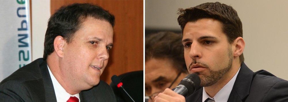 A Fenapef (Federação Nacional dos Policiais Federais) criticou nesta segunda-feira 20, em nota, a postura dos agentes da corporação na Operação Carne Fraca, especialmente Maurício Moscardi Grillo, que coordenou a operação; o presidente da entidade, Luís Bourdens, defendeu o que chamou de "atuação irrepreensível" dos policiais (Foto: Gisele Federicce) A Fenapef (Federação Nacional dos Policiais Federais) criticou nesta segunda-feira 20, em nota, a postura dos agentes da corporação na Operação Carne Fraca, especialmente Maurício Moscardi Grillo, que coordenou a operação; o presidente da entidade, Luís Bourdens, defendeu o que chamou de "atuação irrepreensível" dos policiais