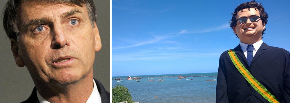O boneco do deputado federal Bolsonaro (PTC-RJ) não saiu por conta de uma dívida de R$ 1.200,00 de militantes da direita de Pernambuco; em nota, o idealizador do boneco de Bolsonaro em 2016, Milton Costa, o Miltão, disse que "grupos do interior de Pernambuco junto com mercenários de outros Estados que se autodenominam direita de Pernambuco passaram o ano de 2016 nas redes sociais mostrando o meu boneco Bolsonaro pedindo dinheiro aos otários virtuais para blocos ‘oprime mais que tá pouco’, ‘mitozord’, ‘Trump’, etc. alugaram casa em Olinda, alugaram freezers de cerveja, churrascão, etc". "Chegou a informação de que o meu boneco Bolsonaro está refém de uma dívida de colchões, bebidas, etc"; vídeo (Foto: Leonardo Lucena) O boneco do deputado federal Bolsonaro (PTC-RJ) não saiu por conta de uma dívida de R$ 1.200,00 de militantes da direita de Pernambuco; em nota, o idealizador do boneco de Bolsonaro em 2016, Milton Costa, o Miltão, disse que "grupos do interior de Pernambuco junto com mercenários de outros Estados que se autodenominam direita de Pernambuco passaram o ano de 2016 nas redes sociais mostrando o meu boneco Bolsonaro pedindo dinheiro aos otários virtuais para blocos ‘oprime mais que tá pouco’, ‘mitozord’, ‘Trump’, etc. alugaram casa em Olinda, alugaram freezers de cerveja, churrascão, etc". "Chegou a informação de que o meu boneco Bolsonaro está refém de uma dívida de colchões, bebidas, etc"; vídeo