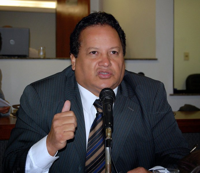 Em sessão ocorrida nesta terça-feira, 14, os ministros do Tribunal Superior Eleitoral (TSE) decidiram, por unanimidade, indeferir o registro de candidatura de Paulo Roberto Ribeiro (PSD) devido à rejeição de contas pelo Tribunal de Contas da União (TCU) quando era gestor municipal de Taguatinga; com a decisão, o Tribunal Regional Eleitoral do Tocantins (TRE-TO) deverá providenciar a realização de novas eleições em Taguatinga e editar as resoluções do novo pleito (Foto: Aquiles Lins) Em sessão ocorrida nesta terça-feira, 14, os ministros do Tribunal Superior Eleitoral (TSE) decidiram, por unanimidade, indeferir o registro de candidatura de Paulo Roberto Ribeiro (PSD) devido à rejeição de contas pelo Tribunal de Contas da União (TCU) quando era gestor municipal de Taguatinga; com a decisão, o Tribunal Regional Eleitoral do Tocantins (TRE-TO) deverá providenciar a realização de novas eleições em Taguatinga e editar as resoluções do novo pleito