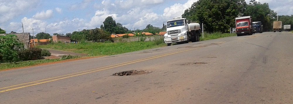 A duplicação de mais um trecho da BR-135 foi garantida; R$ 82,5 milhões foram empenhados pelo Departamento Nacional de Infraestrutura de Transportes (DNIT); o valor é fruto da emenda parlamentar destinada pela Bancada do Maranhão no Congresso Nacional, liderada pelo deputado Rubens Junior (PCdoB-MA); O valor será destinado à duplicação do trecho de 104 km entre Bacabeira e Miranda do Norte, da BR-135. Serão serviços de terraplanagem, drenagem e pavimentação, que irão adequar a capacidade de tráfego dessa importante rodovia”, explicou Rubens Junior (Foto: Leonardo Lucena) A duplicação de mais um trecho da BR-135 foi garantida; R$ 82,5 milhões foram empenhados pelo Departamento Nacional de Infraestrutura de Transportes (DNIT); o valor é fruto da emenda parlamentar destinada pela Bancada do Maranhão no Congresso Nacional, liderada pelo deputado Rubens Junior (PCdoB-MA); O valor será destinado à duplicação do trecho de 104 km entre Bacabeira e Miranda do Norte, da BR-135. Serão serviços de terraplanagem, drenagem e pavimentação, que irão adequar a capacidade de tráfego dessa importante rodovia”, explicou Rubens Junior