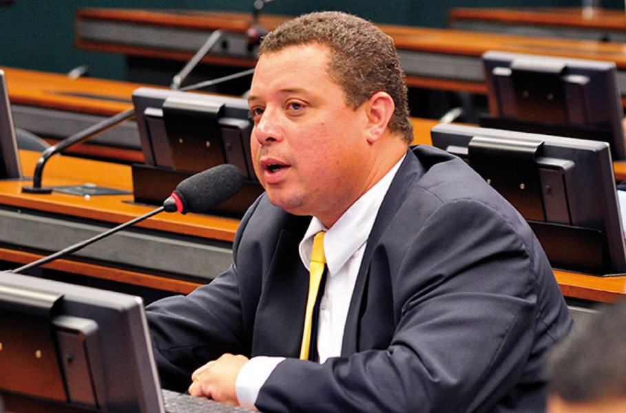 Para o deputado federal Fábio Mitidieri (PSD), o governo Michel Temer "vem errando na medida"; "Essa Reforma da Previdência prejudica e muito o trabalhador e isso a gente do Congresso Nacional tem que evitar", afirma (Foto: Gisele Federicce) Para o deputado federal Fábio Mitidieri (PSD), o governo Michel Temer "vem errando na medida"; "Essa Reforma da Previdência prejudica e muito o trabalhador e isso a gente do Congresso Nacional tem que evitar", afirma