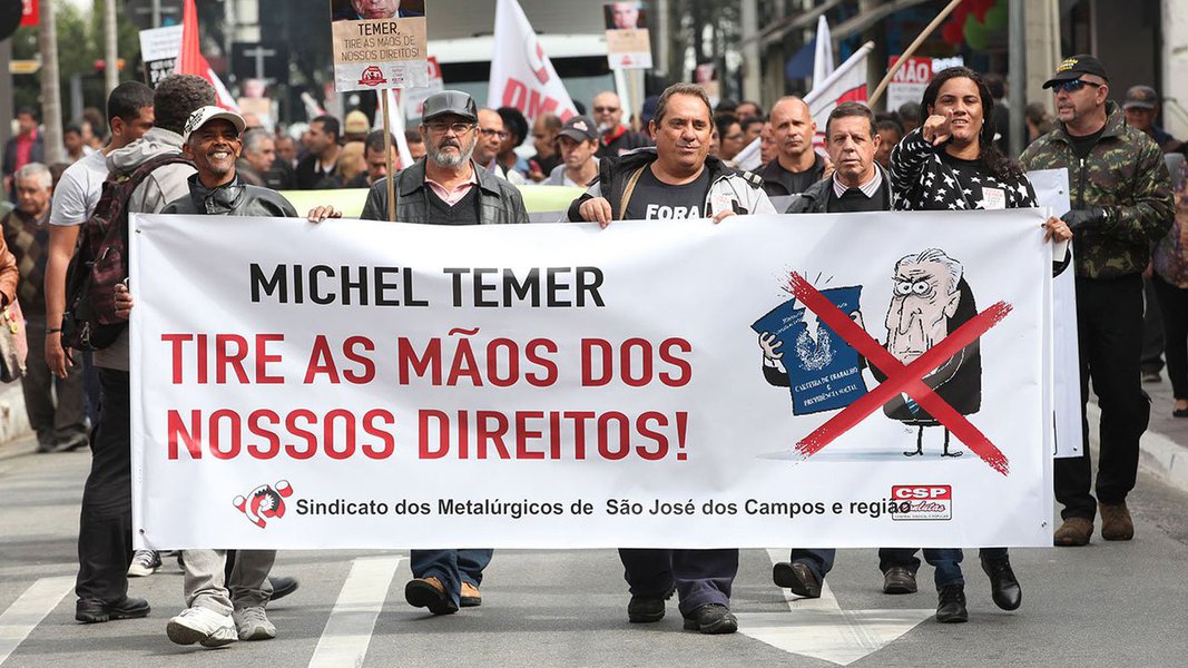 As manifestações, que contarão com participação massiva de profissionais da educação, também reivindicam mais direitos e levantarão a bandeira do "Fora, Temer". Confira a agenda completa (Foto: Gisele Federicce) As manifestações, que contarão com participação massiva de profissionais da educação, também reivindicam mais direitos e levantarão a bandeira do "Fora, Temer". Confira a agenda completa