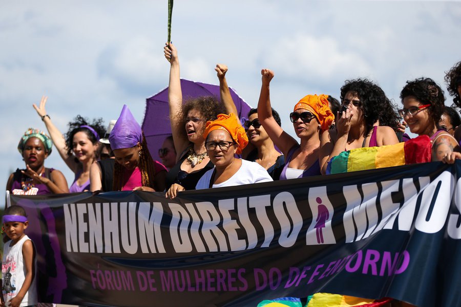 Não podemos aceitar que se fragilizem ainda mais as condições das mulheres em nosso país, que já estão entre as principais vítimas de violência (Foto: Alice Portugal) Não podemos aceitar que se fragilizem ainda mais as condições das mulheres em nosso país, que já estão entre as principais vítimas de violência