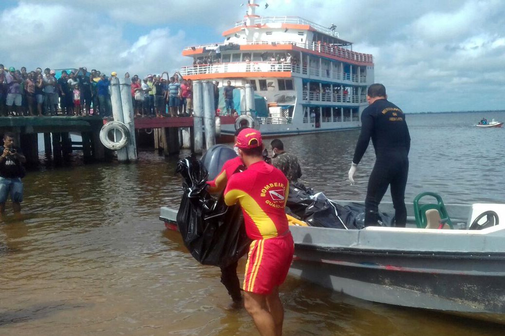 Número de mortos que estavam no barco Capitão Ribeiro, que naufragou na última terça-feira 21 no Rio Xingu, sobe para 23; segundo a secretaria estadual de Segurança Pública e Defesa Social (Segup), os dois corpos localizados são de uma menina, entre oito e dez anos de idade, e de um menino, que deve ter entre um e três anos; documentos de barco que afundou no Pará continham informações irregulares (Foto: Gisele Federicce) Número de mortos que estavam no barco Capitão Ribeiro, que naufragou na última terça-feira 21 no Rio Xingu, sobe para 23; segundo a secretaria estadual de Segurança Pública e Defesa Social (Segup), os dois corpos localizados são de uma menina, entre oito e dez anos de idade, e de um menino, que deve ter entre um e três anos; documentos de barco que afundou no Pará continham informações irregulares