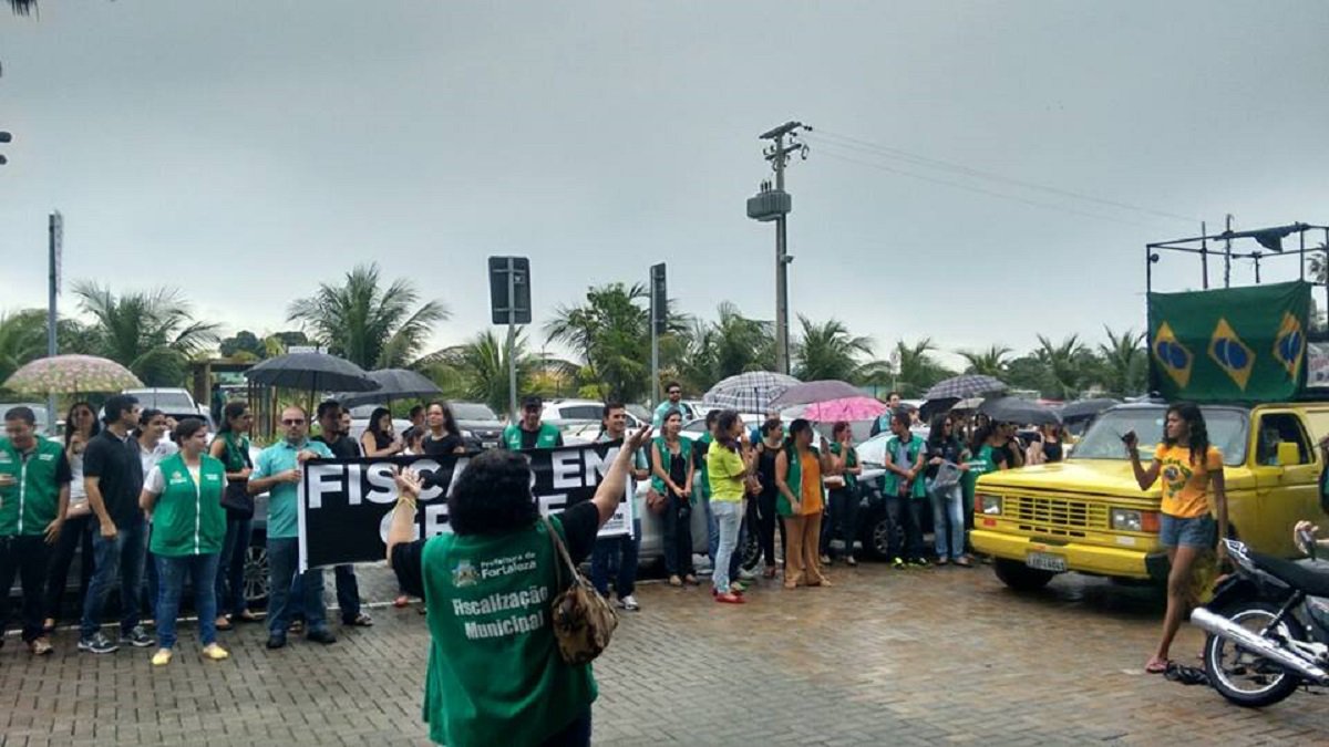 Categoria cobra da PMF o cumprimento do acordo firmado após a greve. Os trabalhadores reivindicam reajuste salarial digno e a revitalização do IPM Saúde (Foto: Fatima 247) Categoria cobra da PMF o cumprimento do acordo firmado após a greve. Os trabalhadores reivindicam reajuste salarial digno e a revitalização do IPM Saúde