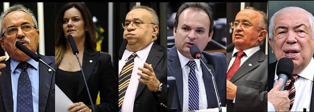Dos dez deputados da bancada piauiense na Câmara Federal, seis deles votaram a favor do arquivamento da denúncia contra o presidente Michel Temer; Átila Lira (PSB), Heráclito Fortes (PSB), Iracema Portella (PP), Júlio Cesar (PSD), Maia Filho (PP) e Paes Landim (PTB) votaram a favor do arquivamento da denúncia; Assis Carvalho (PT), Rodrigo Martins (PSB) e Silas Freire (PODE) votaram contra; Marcelo Castro (PMDB) não compareceu à votação (Foto: Leonardo Lucena) Dos dez deputados da bancada piauiense na Câmara Federal, seis deles votaram a favor do arquivamento da denúncia contra o presidente Michel Temer; Átila Lira (PSB), Heráclito Fortes (PSB), Iracema Portella (PP), Júlio Cesar (PSD), Maia Filho (PP) e Paes Landim (PTB) votaram a favor do arquivamento da denúncia; Assis Carvalho (PT), Rodrigo Martins (PSB) e Silas Freire (PODE) votaram contra; Marcelo Castro (PMDB) não compareceu à votação