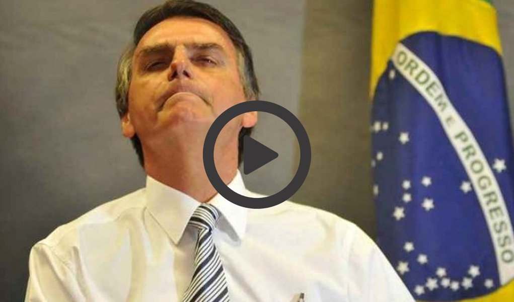 Réu no Supremo Tribunal Federal por incitação ao estupro, o deputado Jair Bolsonaro (PSC-RJ) foi alvo de protesto de estudantes durante visita à Faculdade Presbiteriana Mackenzie, Campus Higienópolis, na capital paulista; "Machistas, fascistas, não passarão", gritavam os manifestantes; "É um absurdo um cara que fere os Direitos Humanos e fala que mulher não é estuprada porque não merece e outros absurdos de natureza racista e facista, comparecer em um ambiente acadêmico que deveria repudiar todas essas ações dele" declarou, Julia Reis, estudante de jornalismo Mackenzie que estava no local durante a visita; veja vídeo do protesto acima (Foto: Aquiles Lins) Réu no Supremo Tribunal Federal por incitação ao estupro, o deputado Jair Bolsonaro (PSC-RJ) foi alvo de protesto de estudantes durante visita à Faculdade Presbiteriana Mackenzie, Campus Higienópolis, na capital paulista; "Machistas, fascistas, não passarão", gritavam os manifestantes; "É um absurdo um cara que fere os Direitos Humanos e fala que mulher não é estuprada porque não merece e outros absurdos de natureza racista e facista, comparecer em um ambiente acadêmico que deveria repudiar todas essas ações dele" declarou, Julia Reis, estudante de jornalismo Mackenzie que estava no local durante a visita; veja vídeo do protesto acima