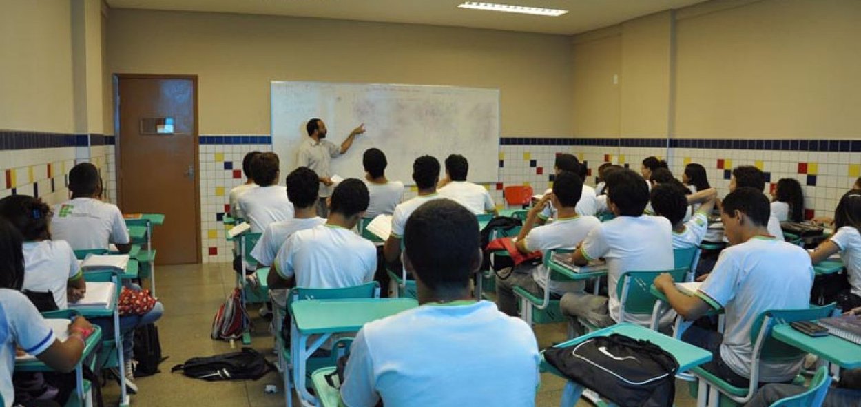 A Secretaria de Estado da Educação (Seduc) publicou edital para realização de Processo Seletivo Simplificado para a formação de cadastro de reserva de profissionais que vão atuar, sob regime de contratação temporária, na rede de educação profissional e especial do Piauí; inscrições serão abertas no próximo dia 13 e seguem até o dia 24 de março; a prova será aplicada em vários municípios, no dia 30 de abril (Foto: Voney Malta) A Secretaria de Estado da Educação (Seduc) publicou edital para realização de Processo Seletivo Simplificado para a formação de cadastro de reserva de profissionais que vão atuar, sob regime de contratação temporária, na rede de educação profissional e especial do Piauí; inscrições serão abertas no próximo dia 13 e seguem até o dia 24 de março; a prova será aplicada em vários municípios, no dia 30 de abril