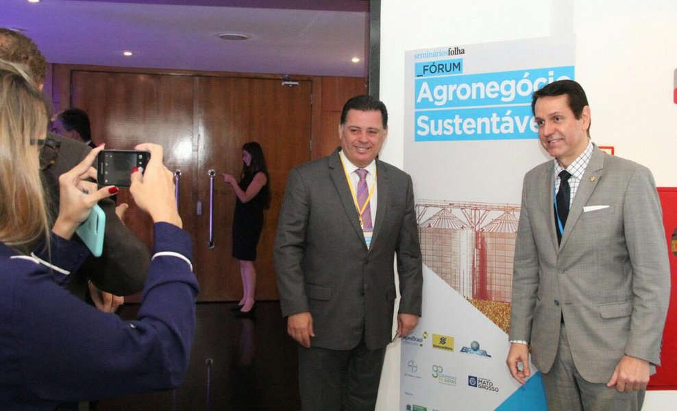 O governador Marconi Perillo (PSDB) participou de um fórum sobre o agronegócio na quinta-feira, em São Paulo, e disse que a disputa entre o governador Geraldo Alckmin e o prefeito João Doria pela candidatura presidencial não prejudica o partido; "Qual é o partido que tem uma discussão como essa no país?"; o goiano diz não haver riscos de divisão; "Nós vamos ter um só candidato" (Foto: José Barbacena) O governador Marconi Perillo (PSDB) participou de um fórum sobre o agronegócio na quinta-feira, em São Paulo, e disse que a disputa entre o governador Geraldo Alckmin e o prefeito João Doria pela candidatura presidencial não prejudica o partido; "Qual é o partido que tem uma discussão como essa no país?"; o goiano diz não haver riscos de divisão; "Nós vamos ter um só candidato"