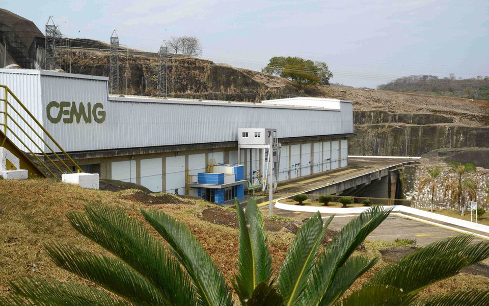 O governo de Michel Temer mira as quatro usinas da Cemig (Jaguara, Miranda, São Simão e Volta Grande), a Central de Abastecimento de Minas Gerais (Ceasa Minas), a Companhia de Armazéns e Silos do Estado de Minas Gerais (Casemg), e os 49% que a Infraero detém no Aeroporto de Confins (Foto: Leonardo Lucena) O governo de Michel Temer mira as quatro usinas da Cemig (Jaguara, Miranda, São Simão e Volta Grande), a Central de Abastecimento de Minas Gerais (Ceasa Minas), a Companhia de Armazéns e Silos do Estado de Minas Gerais (Casemg), e os 49% que a Infraero detém no Aeroporto de Confins
