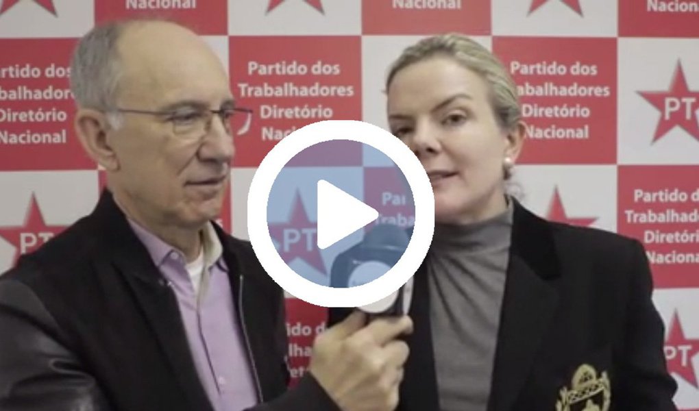 Presidente do PT, Rui Falcão, e a senadora Gleisi Hoffmann, líder do partido no Senado, divulgaram vídeo em que reforçam a defesa por eleições diretas; "Qualquer saída que não passe pelo voto popular é um novo golpe. Temos que seguir a cláusula pétrea da Constituição: todo poder emana do povo e deve ser exercido por pessoas eleitas", dizem os líderes petistas; Gleisi destacou que o código eleitoral prevê que se Temer for cassado pelo Tribunal Superior Eleitoral (TSE), a eleição para o novo presidente da República deve ser direta. "Nós não vamos aceitar um novo golpe, com eleições indiretas", acrescentou Rui (Foto: Aquiles Lins) Presidente do PT, Rui Falcão, e a senadora Gleisi Hoffmann, líder do partido no Senado, divulgaram vídeo em que reforçam a defesa por eleições diretas; "Qualquer saída que não passe pelo voto popular é um novo golpe. Temos que seguir a cláusula pétrea da Constituição: todo poder emana do povo e deve ser exercido por pessoas eleitas", dizem os líderes petistas; Gleisi destacou que o código eleitoral prevê que se Temer for cassado pelo Tribunal Superior Eleitoral (TSE), a eleição para o novo presidente da República deve ser direta. "Nós não vamos aceitar um novo golpe, com eleições indiretas", acrescentou Rui