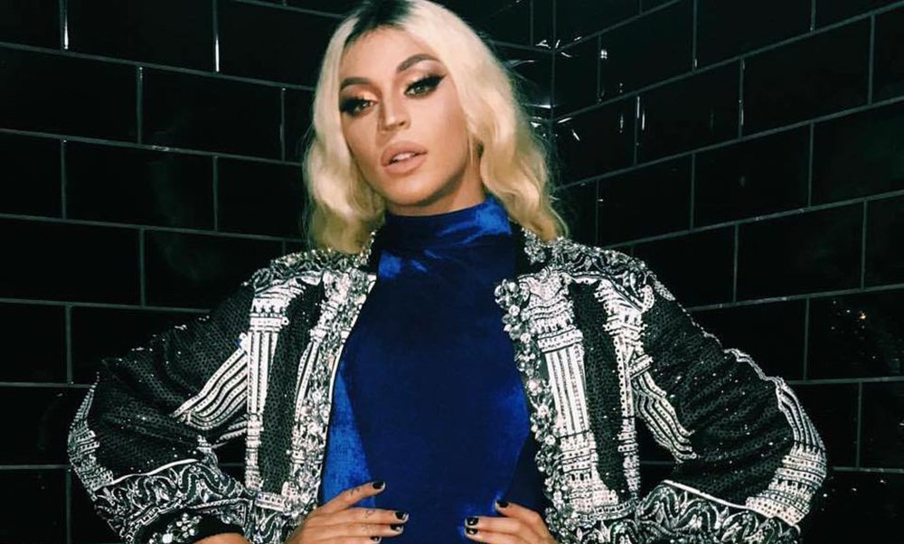 Diversos artistas e outras personalidades da mídia se manifestaram contra a decisão da Justiça Federal que deixou psicólogos livres para oferecer tratamentos de cura para a homossexualidade; Pabllo Vittar, Paulo Gustavo e Anitta, além da jornalista Fernanda Gentil, protestaram contra a liminar, que anula os efeitos de uma resolução de 1999 do Conselho Federal de Psicologia que proíbe a oferta desse tipo de tratamento no país (Foto: Charles Nisz) Diversos artistas e outras personalidades da mídia se manifestaram contra a decisão da Justiça Federal que deixou psicólogos livres para oferecer tratamentos de cura para a homossexualidade; Pabllo Vittar, Paulo Gustavo e Anitta, além da jornalista Fernanda Gentil, protestaram contra a liminar, que anula os efeitos de uma resolução de 1999 do Conselho Federal de Psicologia que proíbe a oferta desse tipo de tratamento no país