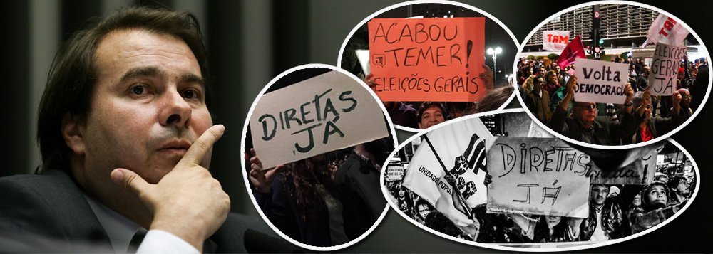 Sabendo que a queda de Michel Temer deve levar questão de dias, seja por renúncia ou cassação, o presidente da Câmara, Rodrigo Maia (DEM-RJ), já começou a consultar técnicos legislativos sobre as regras para a realização de eleições indiretas, a fim de que o Congresso Nacional escolhe o novo presidente da República; deputados da base aliada do governo Temer discutem ainda com técnicos uma nova lei para "ajustar detalhes" da legislação sobre a eleição indireta; enquanto isso, contudo, o Brasil inteiro clama por diretas; manifestações estão marcadas para o próximo domingo 21 em todo o País pedindo a saída de Temer e em defesa de que a escolha de seu substituto seja feita pelo povo (Foto: Gisele Federicce) Sabendo que a queda de Michel Temer deve levar questão de dias, seja por renúncia ou cassação, o presidente da Câmara, Rodrigo Maia (DEM-RJ), já começou a consultar técnicos legislativos sobre as regras para a realização de eleições indiretas, a fim de que o Congresso Nacional escolhe o novo presidente da República; deputados da base aliada do governo Temer discutem ainda com técnicos uma nova lei para "ajustar detalhes" da legislação sobre a eleição indireta; enquanto isso, contudo, o Brasil inteiro clama por diretas; manifestações estão marcadas para o próximo domingo 21 em todo o País pedindo a saída de Temer e em defesa de que a escolha de seu substituto seja feita pelo povo