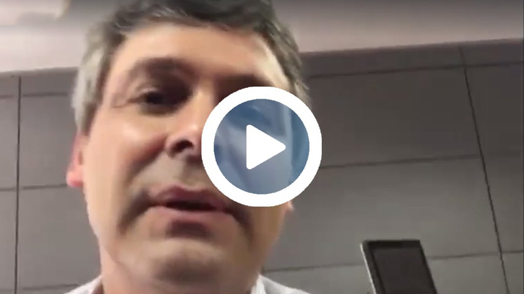 Senador João Alberto Souza (PMDB), presidente do Conselho de Ética do Senado, aceitou nesta quinta-feira, 10, denúncia contra o líder do PT no Senado, Lindbergh Farias (RJ); representação foi feita pelo senador José Medeiros (PSD) por suposta quebra de decoro parlamentar durante a discussão na reunião do Conselho de Ética, que arquivou a denúncia contra senadoras que ocuparam a presidência do Senado; Lindbergh classificou denúncia como "um absurdo"; "Querem me prejudicar por ter manifestado minha revolta com a tentativa de punir 6 companheiras da bancada de oposição", afirmou o senador; assista
(Foto: Aquiles Lins) Senador João Alberto Souza (PMDB), presidente do Conselho de Ética do Senado, aceitou nesta quinta-feira, 10, denúncia contra o líder do PT no Senado, Lindbergh Farias (RJ); representação foi feita pelo senador José Medeiros (PSD) por suposta quebra de decoro parlamentar durante a discussão na reunião do Conselho de Ética, que arquivou a denúncia contra senadoras que ocuparam a presidência do Senado; Lindbergh classificou denúncia como "um absurdo"; "Querem me prejudicar por ter manifestado minha revolta com a tentativa de punir 6 companheiras da bancada de oposição", afirmou o senador; assista