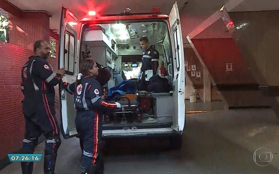 Mais uma criança vítima do ataque à creche Gente Inocente, em Janaúba (MG), morreu em um hospital de Belo Horizonte - Mateus Felipe Rocha Santos, de 5 anos; agora são 11 mortos - nove crianças, a professora e o autor do ataque; professora Heley Abreu Batista, de 43 anos, que ajudou no resgate das crianças que sobreviveram à tragédia, recebeu, por seu ato de heroísmo, a Ordem Nacional do Mérito; duas outras crianças que sobreviveram ao ataque receberam alta médica nesse domingo (8) e outras 24 vítimas seguem internadas (Foto: Paulo Emílio) Mais uma criança vítima do ataque à creche Gente Inocente, em Janaúba (MG), morreu em um hospital de Belo Horizonte - Mateus Felipe Rocha Santos, de 5 anos; agora são 11 mortos - nove crianças, a professora e o autor do ataque; professora Heley Abreu Batista, de 43 anos, que ajudou no resgate das crianças que sobreviveram à tragédia, recebeu, por seu ato de heroísmo, a Ordem Nacional do Mérito; duas outras crianças que sobreviveram ao ataque receberam alta médica nesse domingo (8) e outras 24 vítimas seguem internadas
