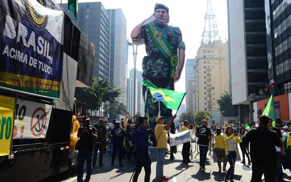 A ala jovem tucana que quer o desembarque do partido do governo de Michel Temer deve se unir ao MBL (Movimento Brasil Livre) para as eleições de 2018, dentro ou fora do PSDB; o MBL teve atuação decisiva no golpe que destituiu Dilma Rousseff em 2016 e tem se notabilizado como fábrica de ataques e difamações na internet (Foto: Giuliana Miranda) A ala jovem tucana que quer o desembarque do partido do governo de Michel Temer deve se unir ao MBL (Movimento Brasil Livre) para as eleições de 2018, dentro ou fora do PSDB; o MBL teve atuação decisiva no golpe que destituiu Dilma Rousseff em 2016 e tem se notabilizado como fábrica de ataques e difamações na internet