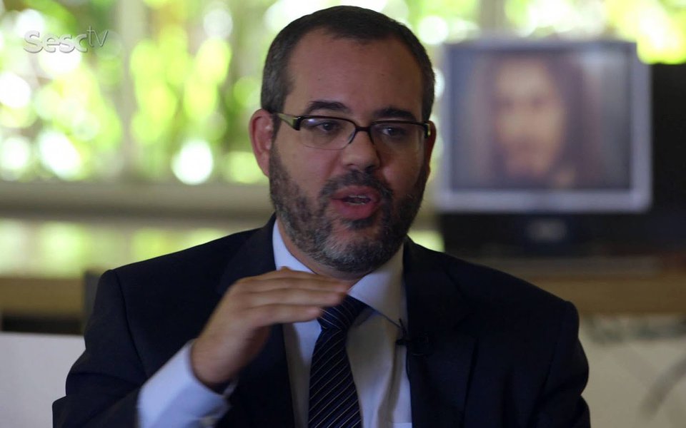 "Construir um processo penal eficaz que não perca seu caráter de garantia é a única chance de defesa contra o estado policial que se avizinha. Nenhuma tropa de elite vai fazer mais por nossa democracia", diz o juiz Marcelo Semer, em artigo sobre a tirania da delação (Foto: Leonardo Attuch) "Construir um processo penal eficaz que não perca seu caráter de garantia é a única chance de defesa contra o estado policial que se avizinha. Nenhuma tropa de elite vai fazer mais por nossa democracia", diz o juiz Marcelo Semer, em artigo sobre a tirania da delação
