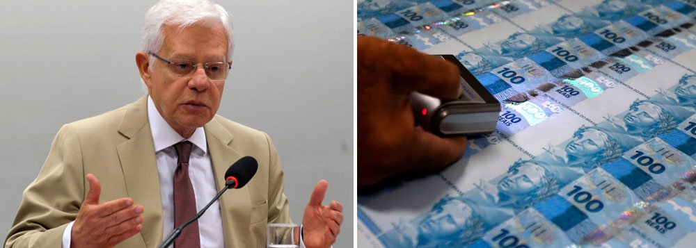 "Antonio Carlos Magalhães, conhecedor do assunto, diz que FHC dizia que Moreira Franco não podia ficar onde houvesse um cofre. Que diria dele, então, sobre se metê-lo junto com máquinas de fazer dinheiro?", ironiza Fernando Brito, editor do Tijolaço (Foto: Leonardo Attuch) "Antonio Carlos Magalhães, conhecedor do assunto, diz que FHC dizia que Moreira Franco não podia ficar onde houvesse um cofre. Que diria dele, então, sobre se metê-lo junto com máquinas de fazer dinheiro?", ironiza Fernando Brito, editor do Tijolaço