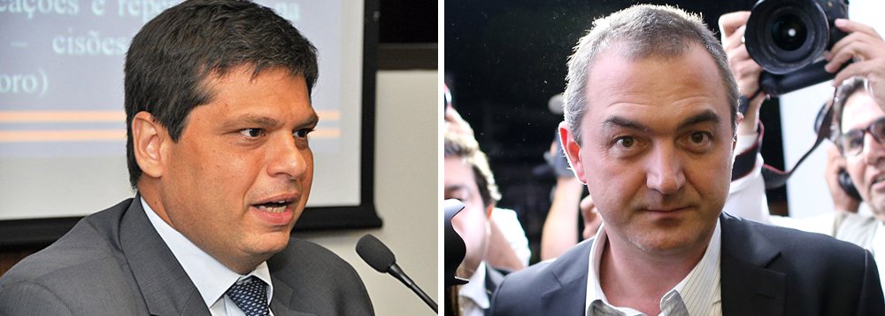 A Comissão Parlamentar Mista de Inquérito da JBS aprovou nesta terça-feira (26) a quebra do sigilo telefônico de executivos da empresa, além do sigilo do ex-procurador federal Marcelo Miller; no caso de Miller, também foram aprovadas a quebra do sigilo bancário e de um e-mail pessoal; o acordo de delação da JBS foi rescindido após suspeitas de que Miller orientou a delação antes do acordo ser firmado (Foto: Charles Nisz) A Comissão Parlamentar Mista de Inquérito da JBS aprovou nesta terça-feira (26) a quebra do sigilo telefônico de executivos da empresa, além do sigilo do ex-procurador federal Marcelo Miller; no caso de Miller, também foram aprovadas a quebra do sigilo bancário e de um e-mail pessoal; o acordo de delação da JBS foi rescindido após suspeitas de que Miller orientou a delação antes do acordo ser firmado