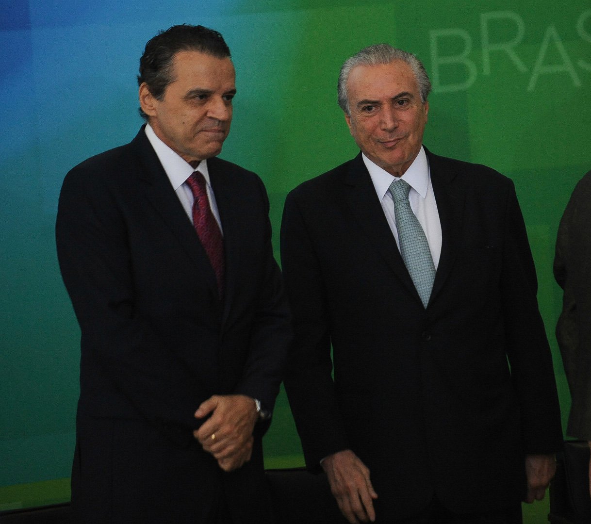 A presidenta Dilma Rousseff dá posse ao novo ministro do Turismo, Henrique Eduardo Alves. E/D: Henrique Alves, Michel Temer e Dilma Rousseff (José Cruz/Agência Brasil) (Foto: Gisele Federicce) A presidenta Dilma Rousseff dá posse ao novo ministro do Turismo, Henrique Eduardo Alves. E/D: Henrique Alves, Michel Temer e Dilma Rousseff (José Cruz/Agência Brasil)
