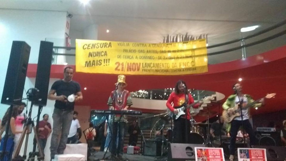 Entidades culturais lançaram nesta terça-feira a Frente Nacional Contra a Censura, em evento no Palácio das Artes, em Belo Horizonte; segundo os organizadores, o movimento foi criado após seguidas ameaças de censura às exposições de arte e espetáculos teatrais sob acusações de incentivo à pedofilia (Foto: Charles Nisz) Entidades culturais lançaram nesta terça-feira a Frente Nacional Contra a Censura, em evento no Palácio das Artes, em Belo Horizonte; segundo os organizadores, o movimento foi criado após seguidas ameaças de censura às exposições de arte e espetáculos teatrais sob acusações de incentivo à pedofilia