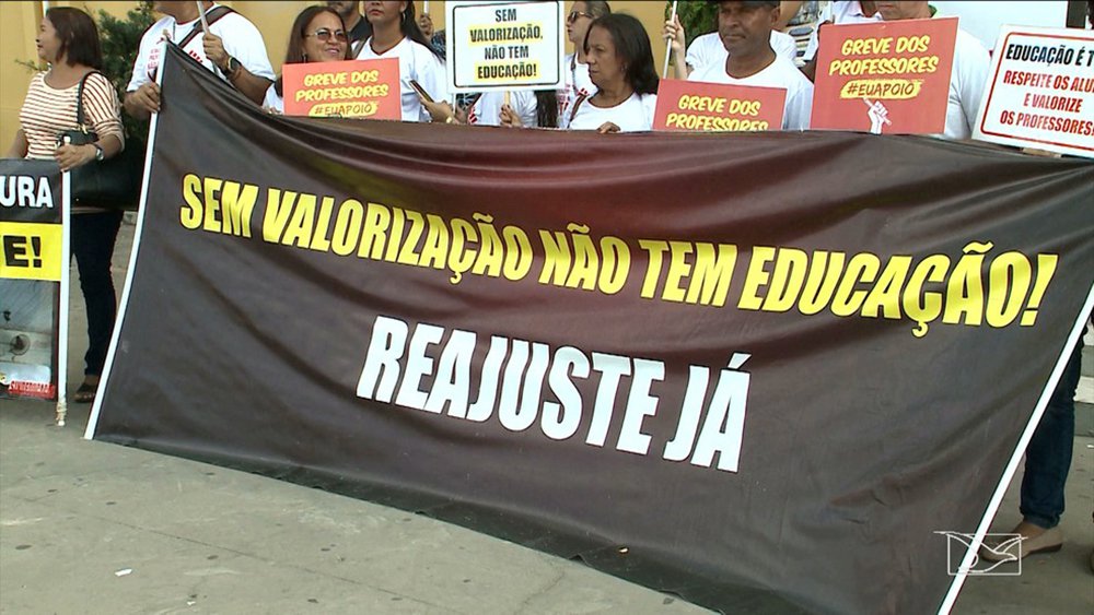 A greve dos professores da rede municipal de ensino de São Luís completa um mês sem definições sobre o fim da mobilização; os professores pedem um aumento salarial de 7,64%, índice referente ao reajuste do Fundo de Manutenção e Desenvolvimento da Educação Básica e de Valorização dos Profissionais da Educação (Fundeb) (Foto: Leonardo Lucena) A greve dos professores da rede municipal de ensino de São Luís completa um mês sem definições sobre o fim da mobilização; os professores pedem um aumento salarial de 7,64%, índice referente ao reajuste do Fundo de Manutenção e Desenvolvimento da Educação Básica e de Valorização dos Profissionais da Educação (Fundeb)