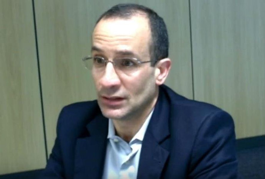 Sérgio Moro, Rodrigo Janot e Edson Fachin precisam desqualificar o argumento do caixa 2 eleitoral. Dinheiro injetado em campanha política, fora da contabilidade oficial, é para compra de votos. E isso é crime que não prescreve (Foto: Celso Raeder) Sérgio Moro, Rodrigo Janot e Edson Fachin precisam desqualificar o argumento do caixa 2 eleitoral. Dinheiro injetado em campanha política, fora da contabilidade oficial, é para compra de votos. E isso é crime que não prescreve
