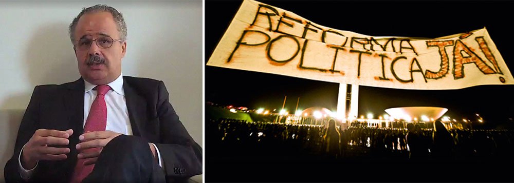 Relator da reforma política, o deputado Vicente Cândido (PT-SP) explica como será a mudança no sistema político brasileiro e quais foram os pontos já pactuados entre os partidos; um dos mais importantes é o voto em lista, em que os eleitores votarão em listas pré-definidas pelos partidos e não em candidatos individuais; "essa mudança fortalece a democracia partidária e própria democracia, uma vez que não há democracia sólida sem partidos fortes"; outro impacto importante, diz ele, é a redução do custo de campanhas; "o Brasil tem hoje as campanhas mais caras do mundo para o Parlamento"; segundo ele, a reforma política será o grande legado da Lava Jato; "a solução para essa crise tem que vir da democracia, e não do Judiciário" (Foto: Leonardo Attuch) Relator da reforma política, o deputado Vicente Cândido (PT-SP) explica como será a mudança no sistema político brasileiro e quais foram os pontos já pactuados entre os partidos; um dos mais importantes é o voto em lista, em que os eleitores votarão em listas pré-definidas pelos partidos e não em candidatos individuais; "essa mudança fortalece a democracia partidária e própria democracia, uma vez que não há democracia sólida sem partidos fortes"; outro impacto importante, diz ele, é a redução do custo de campanhas; "o Brasil tem hoje as campanhas mais caras do mundo para o Parlamento"; segundo ele, a reforma política será o grande legado da Lava Jato; "a solução para essa crise tem que vir da democracia, e não do Judiciário"