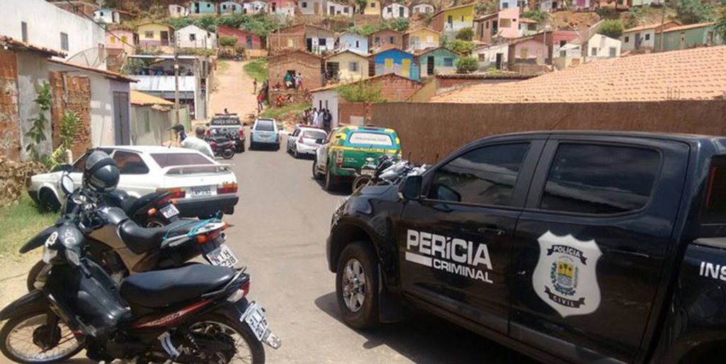 O levantamento mensal realizado pela Secretaria de Estado da Segurança Pública apontou queda em todos os índices de criminalidade no mês de outubro no Piauí; a maior queda foi apontada nos crimes violentos letais e intencionais (CVLIs) em Teresina, com o percentual de 28,13%; no interior do Piauí, a redução dos crimes violentos foi de 13,79%; considerando todo o estado, o decréscimo é de 21,31%; os dados são compilados pelo Núcleo de Estatísticas e Análises Criminais (Nuceac), com base nos casos registrados no Sistema de Boletim de Ocorrência (Sisbo) (Foto: Leonardo Lucena) O levantamento mensal realizado pela Secretaria de Estado da Segurança Pública apontou queda em todos os índices de criminalidade no mês de outubro no Piauí; a maior queda foi apontada nos crimes violentos letais e intencionais (CVLIs) em Teresina, com o percentual de 28,13%; no interior do Piauí, a redução dos crimes violentos foi de 13,79%; considerando todo o estado, o decréscimo é de 21,31%; os dados são compilados pelo Núcleo de Estatísticas e Análises Criminais (Nuceac), com base nos casos registrados no Sistema de Boletim de Ocorrência (Sisbo)